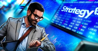 Strategy ends April up 32% in best month since November as Q1 earnings loom