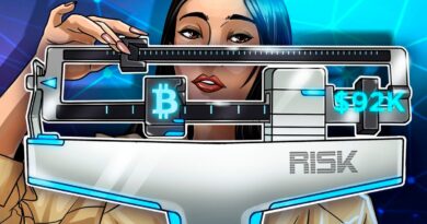 Bitcoin risks sub-$92K retest as BTC price fails to match 4% gold gains
