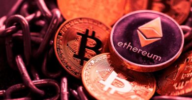 ETH Dips Into Undervaluation Zone, Is Altseason Around the Corner?