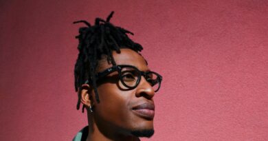 Meta to start selling its Ray-Ban smart glasses in India from May 19