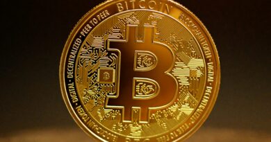 Bitcoin Strengthens Vs. Gold, Analyst Sees ‘Higher Than Expected’ Returns