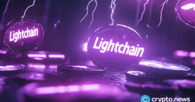 Analysts’ outlook for Lightchain AI, Chainlink, Ripple, and Solana
