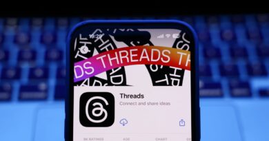Unlike Elon Musk’s X, Meta’s Threads is prioritizing links
