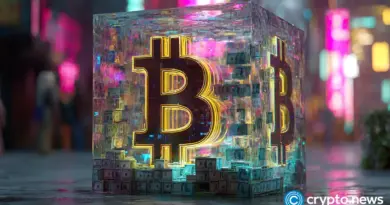 Vanguard expert warns Bitcoin is a ‘digital Labubu’ as risky pattern forms