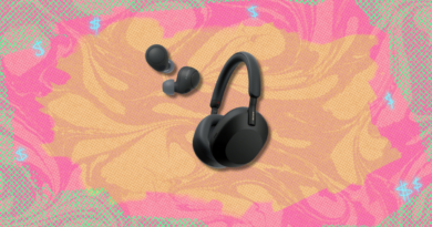 Best headphones deal: Get free earbuds with Sony XM5 headphones