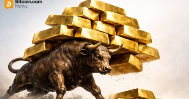 Schiff Ponders $11,400 Gold as Prices Slide and 178% Surge Outlook Is Questioned