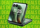Motorola’s Souped-Up Folding Phone Is Almost Half Off