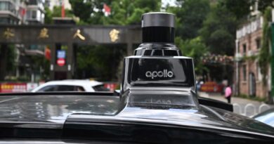 ‘System failure’ paralyzes Baidu robotaxis in China
