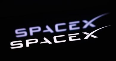Elon Musk’s SpaceX could go public by next month