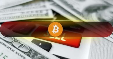 Bitcoin Seller Exhaustion? On-chain Data Signals Transition Toward Late-Stage Capitulation