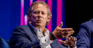 Blackrock’s Rick Rieder Says Bitcoin Is Going ‘Considerably Higher’ Despite This Year’s Drop – Bitcoin News