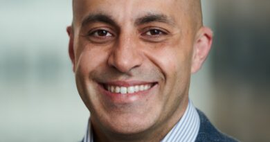 Databricks wanted to raise $1B, investors wanted $15B. It settled on $5B at a $190B valuation.