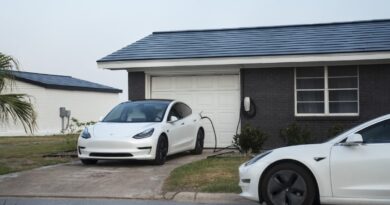 Tesla’s solar roof is dead — here’s what went wrong