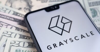 Grayscale Sees 3,000 Onchain Vaults With $7B+ as Next Crypto Breakout