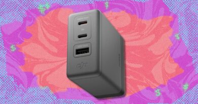 Best DJI deal: Save 15% on the 140W DJI Power GaN Charger