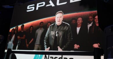 Musk pledges to give ‘every kid in America’ one of his SpaceX shares